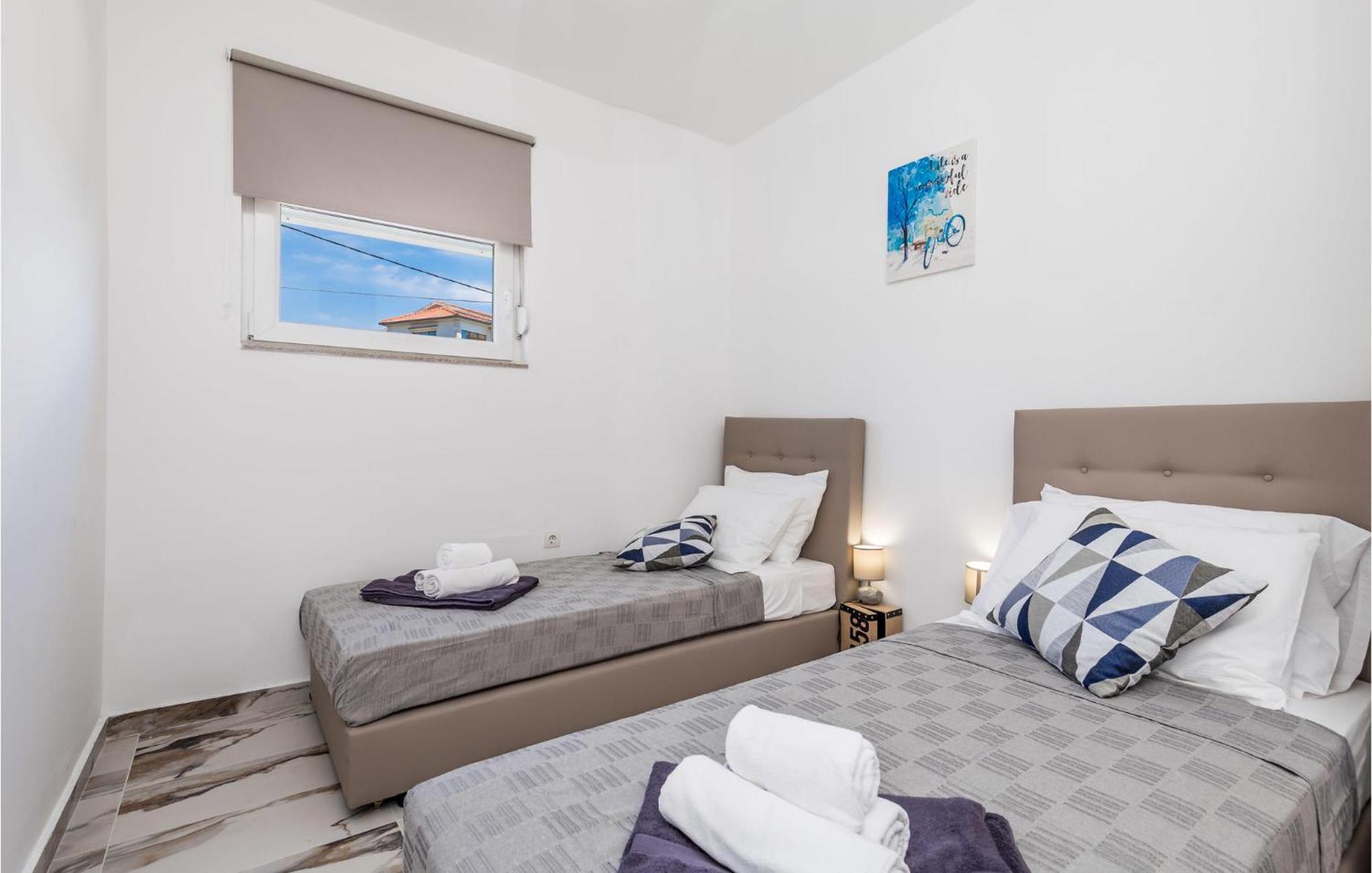 2 Bedroom Amazing Apartment In Rijeka Luaran gambar