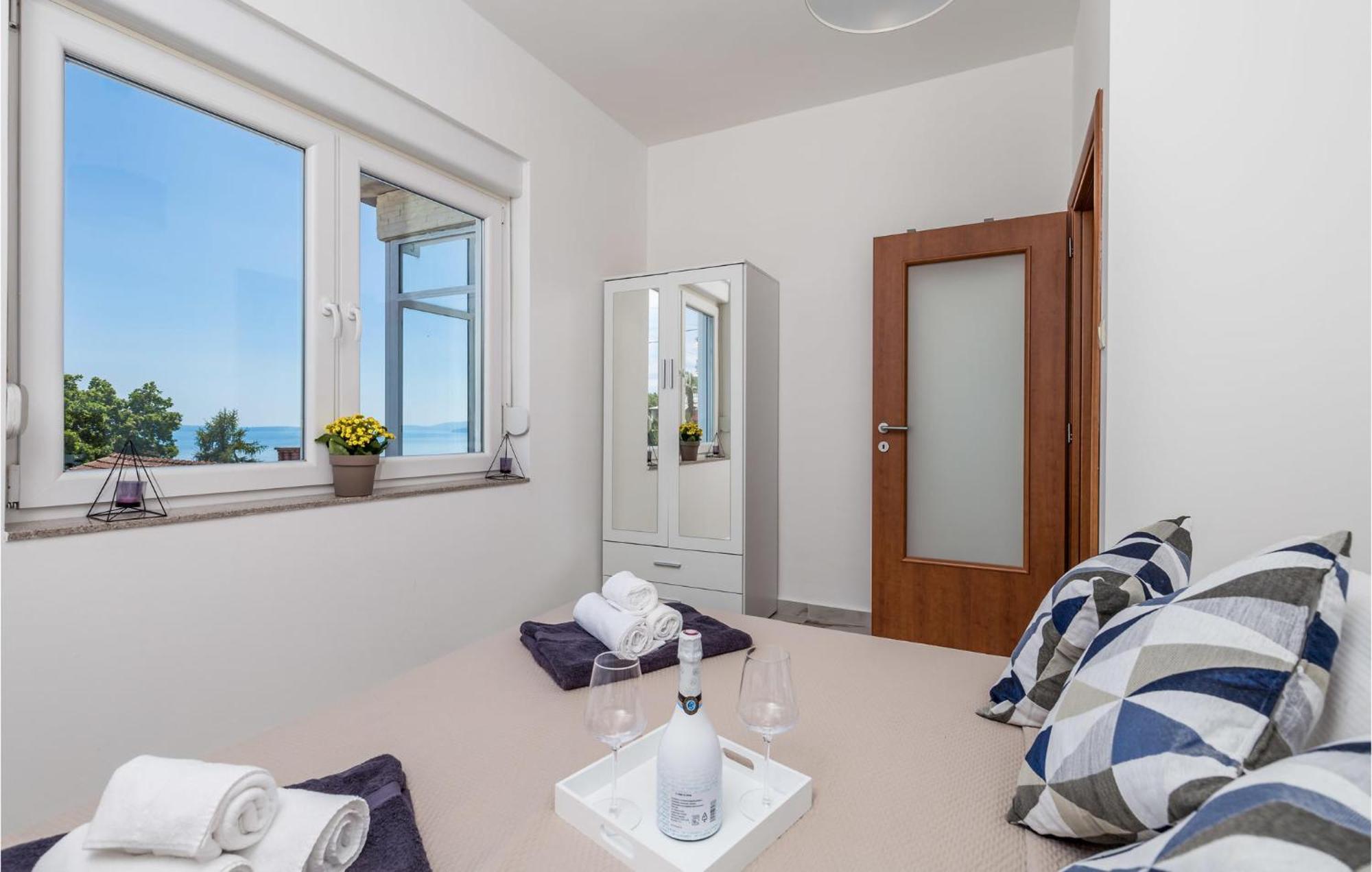 2 Bedroom Amazing Apartment In Rijeka Luaran gambar