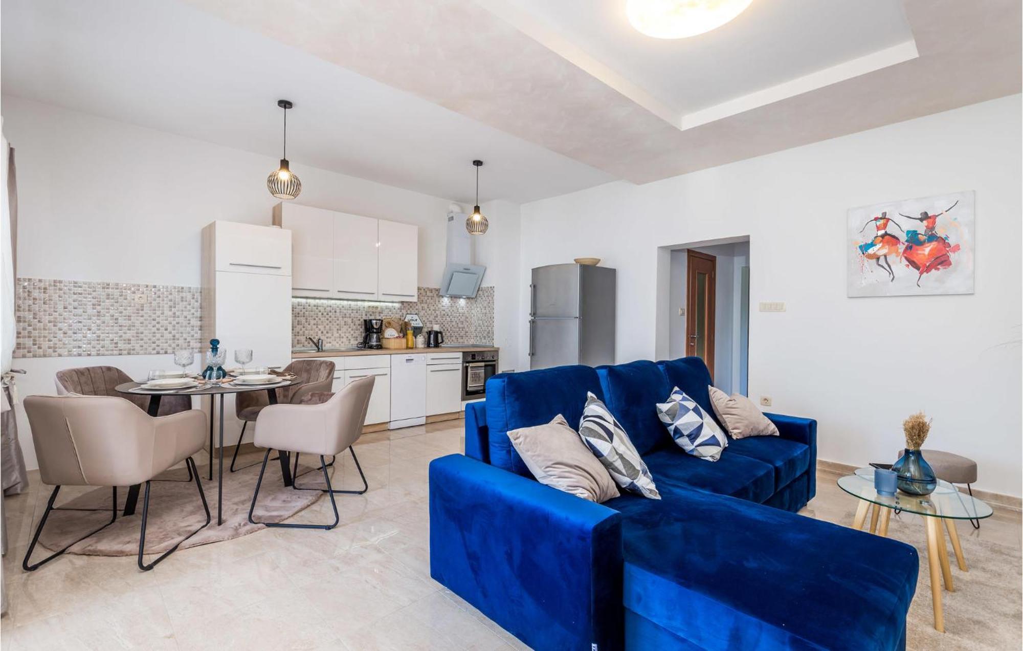 2 Bedroom Amazing Apartment In Rijeka Luaran gambar